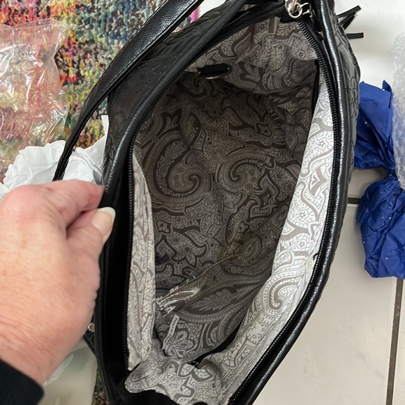 Bella Russo Shoulder bag Vegan leather GUC Quilted pattern Silvertone HW - Picture 10 of 11